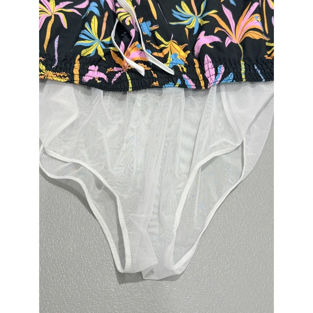 Chubbies Swim Trunks Mens sz Large tropical vacation beach travel resort